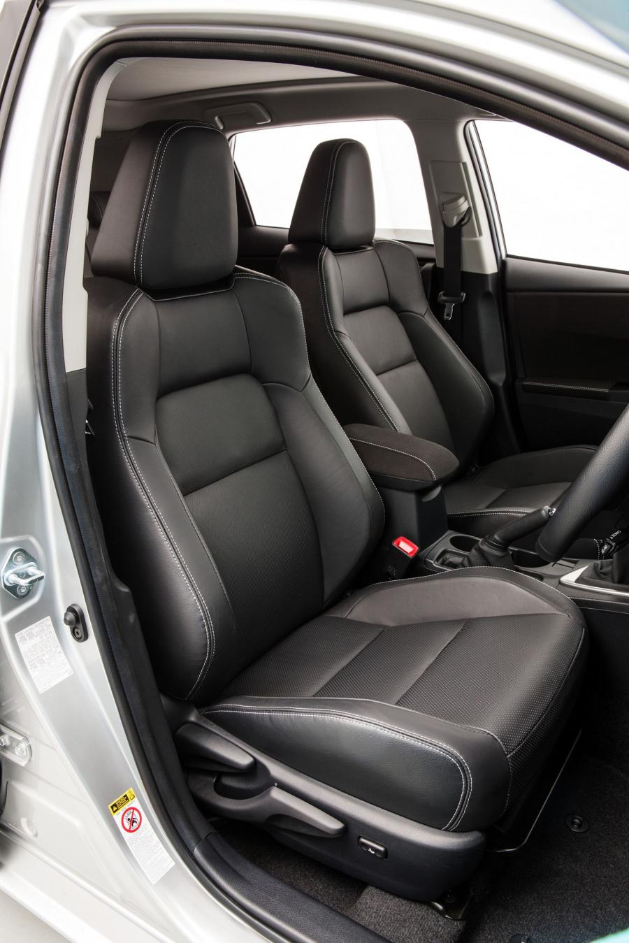  Toyota Corolla Levin ZR 2012 года  (AU) (фото 7 из 25)